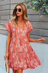 Robe imprimée à col en V et manches courtes à volants